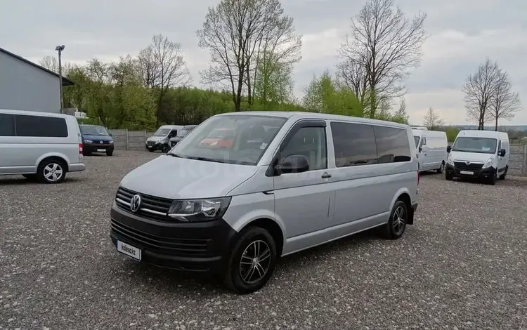 Volkswagen Caravelle 2017 года за 16 500 000 тг. в Павлодар