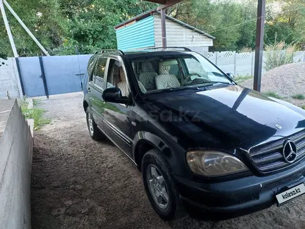 Mercedes-Benz ML 320 2001 года за 3 600 000 тг. в Есик