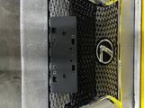 Решетка на Lexus IS 250 F sport за 105 000 тг. в Алматы