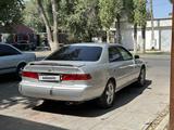 Toyota Camry 2000 года за 3 500 000 тг. в Тараз – фото 3