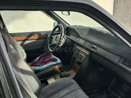 Mercedes-Benz E 230 1992 года за 1 400 000 тг. в Кызылорда – фото 4