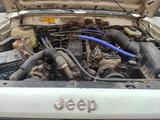 Jeep Cherokee 1993 года за 2 000 000 тг. в Алматы – фото 4