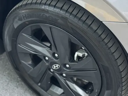 Hyundai Elantra 2022 года за 7 350 000 тг. в Караганда – фото 16