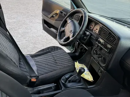 Volkswagen Passat 1996 года за 2 000 000 тг. в Семей – фото 4