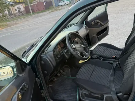Volkswagen Passat 1996 года за 2 000 000 тг. в Семей – фото 3