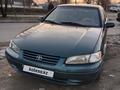 Toyota Camry 1999 годаүшін2 700 000 тг. в Алматы