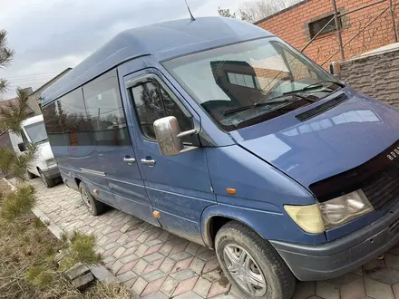 Mercedes-Benz Sprinter 1999 года за 5 000 000 тг. в Жезказган