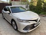 Toyota Camry 2019 года за 13 000 000 тг. в Алматы – фото 3