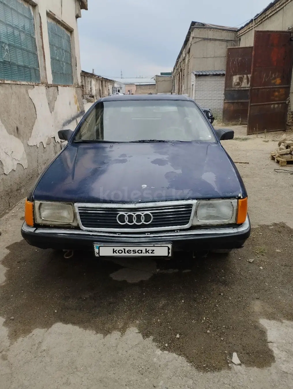 Audi 100, 1988