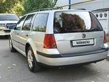 Volkswagen Golf 2001 года за 2 950 000 тг. в Алматы