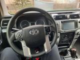 Toyota 4Runner 2015 годаүшін14 000 000 тг. в Усть-Каменогорск – фото 4