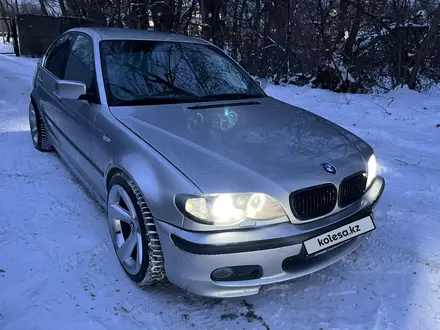 BMW 330 2001 года за 3 500 000 тг. в Алматы