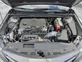 Toyota Camry 2023 года за 13 000 000 тг. в Атырау – фото 6