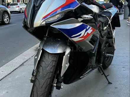 BMW  S 1000 RR 2025 года за 1 350 000 тг. в Алматы