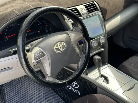 Toyota Camry 2011 года за 7 500 000 тг. в Атырау – фото 9