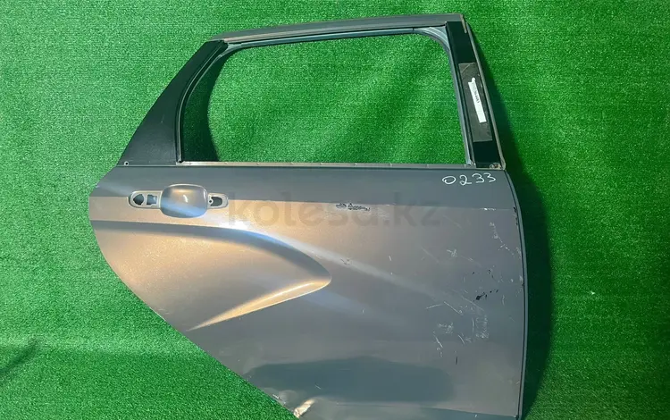 Задняя правая дверь веста за 30 000 тг. в Астана