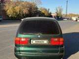 Volkswagen Sharan 1997 года за 1 837 700 тг. в Караганда – фото 3