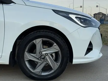 Hyundai Accent 2020 года за 8 000 000 тг. в Шымкент – фото 2