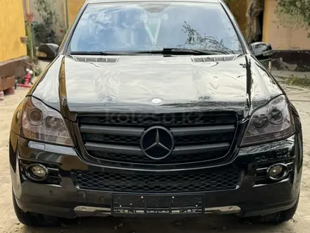 Mercedes-Benz GL 550 2006 года за 10 000 000 тг. в Шымкент