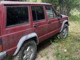 Jeep Cherokee 1993 года за 1 500 000 тг. в Есик – фото 4
