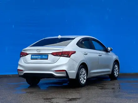 Hyundai Accent 2018 года за 7 960 000 тг. в Алматы – фото 3