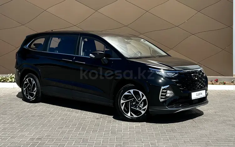 Hyundai Custin Luxe 2026 года за 14 990 000 тг. в Караганда