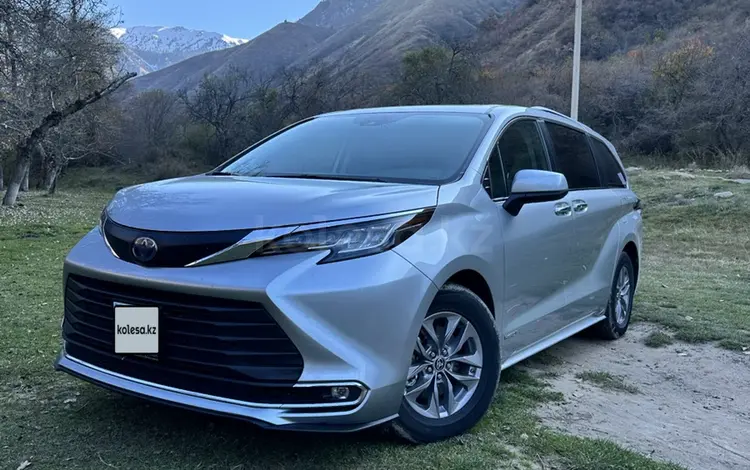 Toyota Sienna 2021 года за 20 990 000 тг. в Алматы