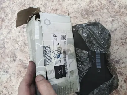 Колодки тормозные мерседес w205 w212 w213 E63 AMG C63 AMG за 170 000 тг. в Астана – фото 2