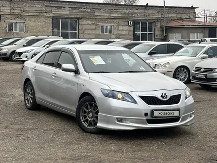 Toyota Camry 2007 года за 4 400 000 тг. в Актобе – фото 2