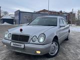 Mercedes-Benz E 230 1997 годаүшін2 400 000 тг. в Петропавловск