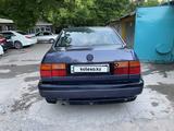 Volkswagen Vento 1993 года за 1 350 000 тг. в Шымкент – фото 5