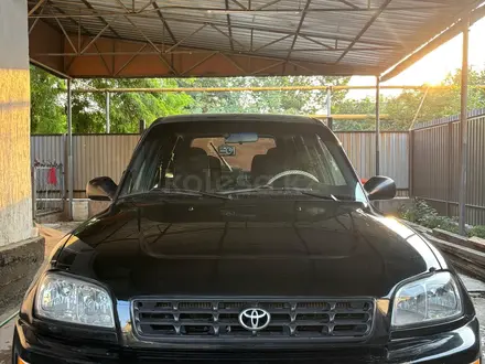 Toyota RAV4 2000 года за 4 000 000 тг. в Алматы