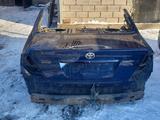 Toyota Camry 35 задняя часть правой левое крыло за 1 000 тг. в Алматы