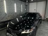 Lexus ES 250 2018 года за 16 000 000 тг. в Шымкент