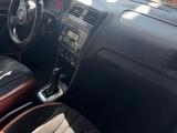 Volkswagen Polo 2011 года за 3 500 000 тг. в Алматы – фото 2