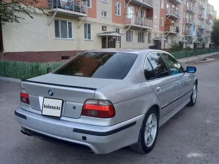 BMW 530 2000 года за 4 700 000 тг. в Тараз – фото 2