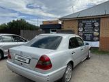 Mercedes-Benz C 180 1993 года за 800 000 тг. в Астана – фото 2