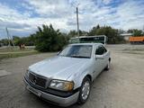 Mercedes-Benz C 180 1993 года за 800 000 тг. в Астана – фото 3