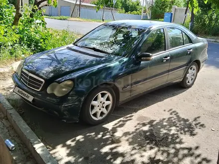 Mercedes-Benz C 200 2003 года за 2 250 000 тг. в Тараз