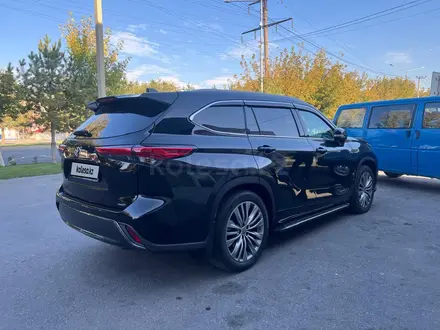 Toyota Highlander 2021 года за 29 500 000 тг. в Алматы – фото 2