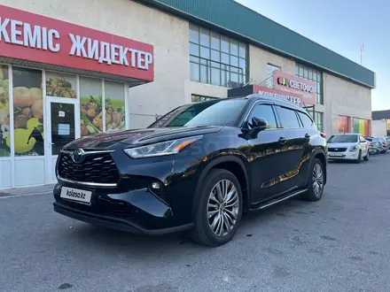 Toyota Highlander 2021 года за 29 500 000 тг. в Алматы