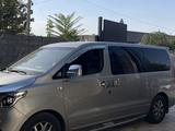 Hyundai Starex 2017 года за 12 000 000 тг. в Шымкент – фото 2