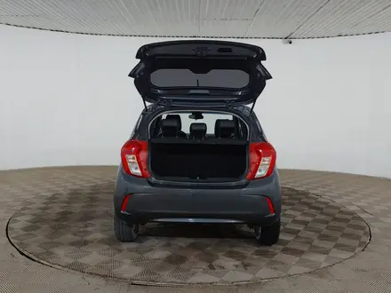 Chevrolet Spark 2021 года за 3 920 000 тг. в Шымкент – фото 9
