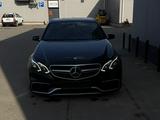 Mercedes-Benz E 200 2014 годаүшін13 000 000 тг. в Астана – фото 2