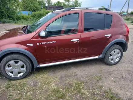 Renault Sandero Stepway 2014 года за 3 200 000 тг. в Караганда