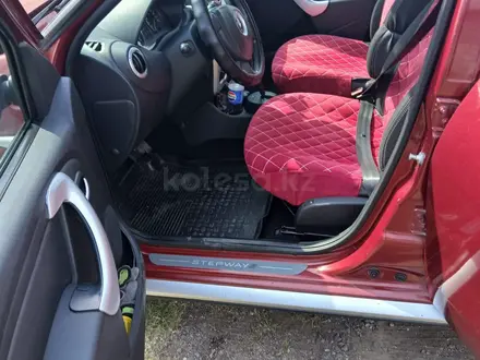 Renault Sandero Stepway 2014 года за 3 200 000 тг. в Караганда – фото 4