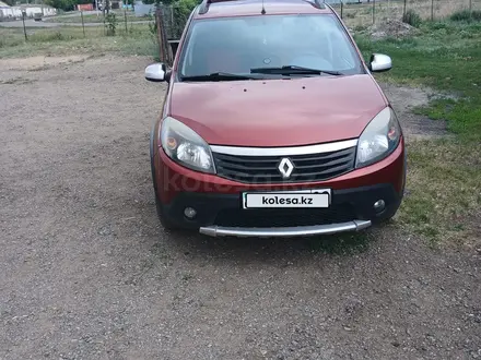 Renault Sandero Stepway 2014 года за 3 200 000 тг. в Караганда – фото 3