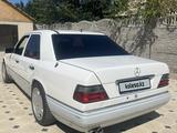 Mercedes-Benz E 220 1994 года за 3 200 000 тг. в Тараз – фото 5