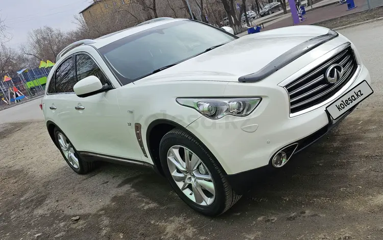 Infiniti QX70 2014 годаүшін16 500 000 тг. в Усть-Каменогорск