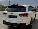 Kia Sorento 2015 года за 12 000 000 тг. в Атырау – фото 3